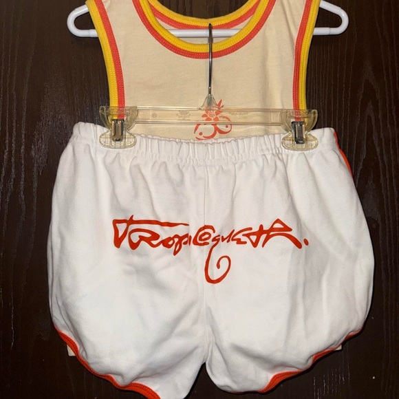 Karol G Tropicoqueta Merch - Picture 3 of 5